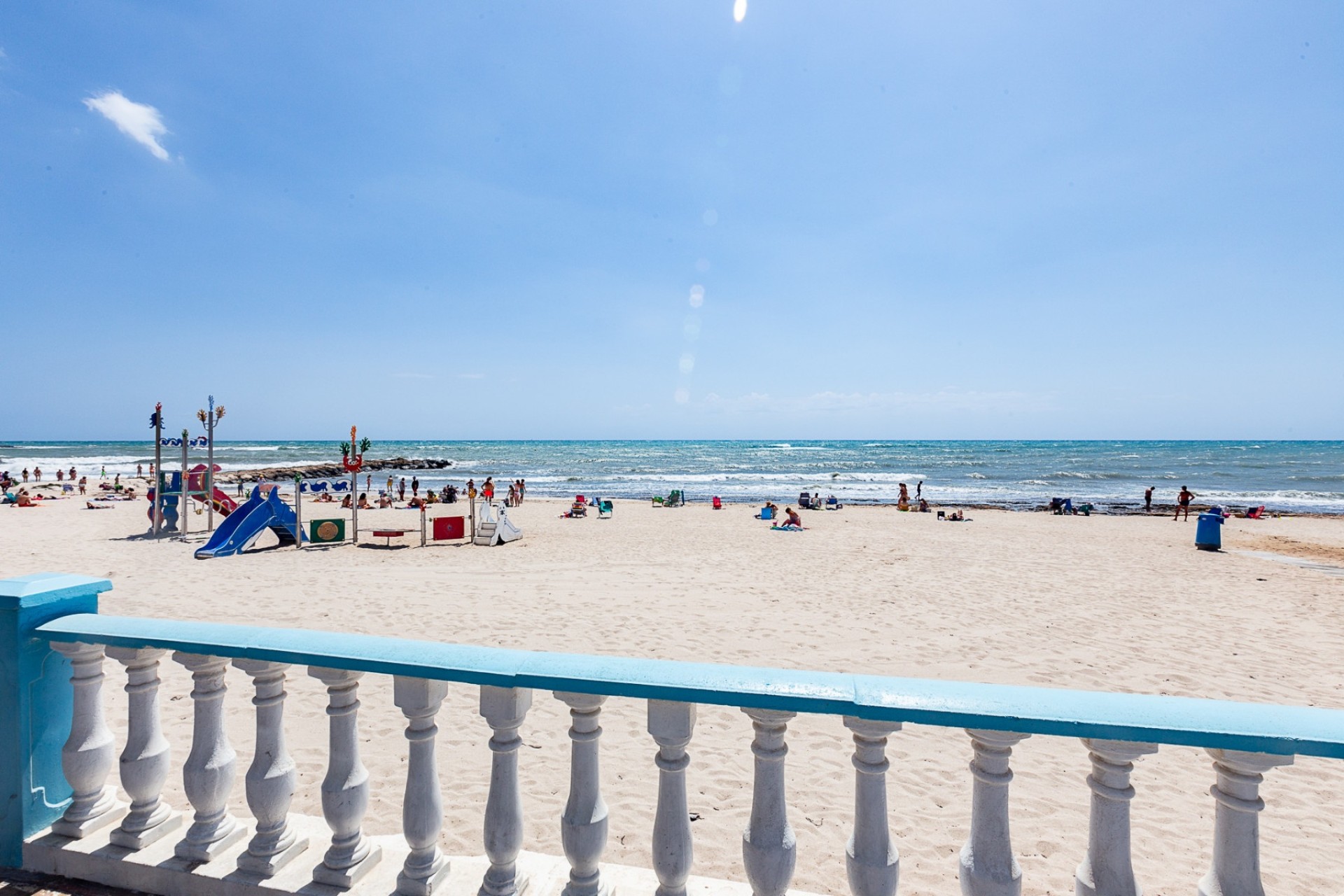 Resale - Apartment / Flat -
Torrevieja - Beach