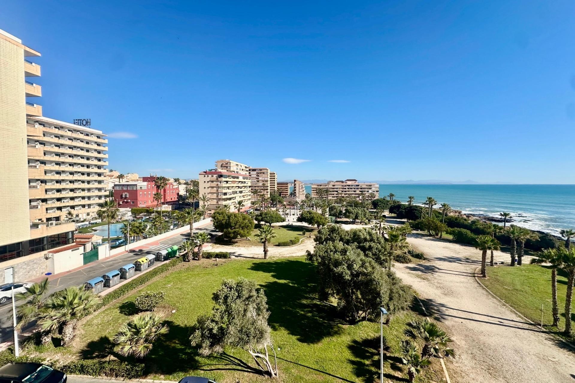 Resale - Apartment / Flat -
Torrevieja - Cabo Cervera