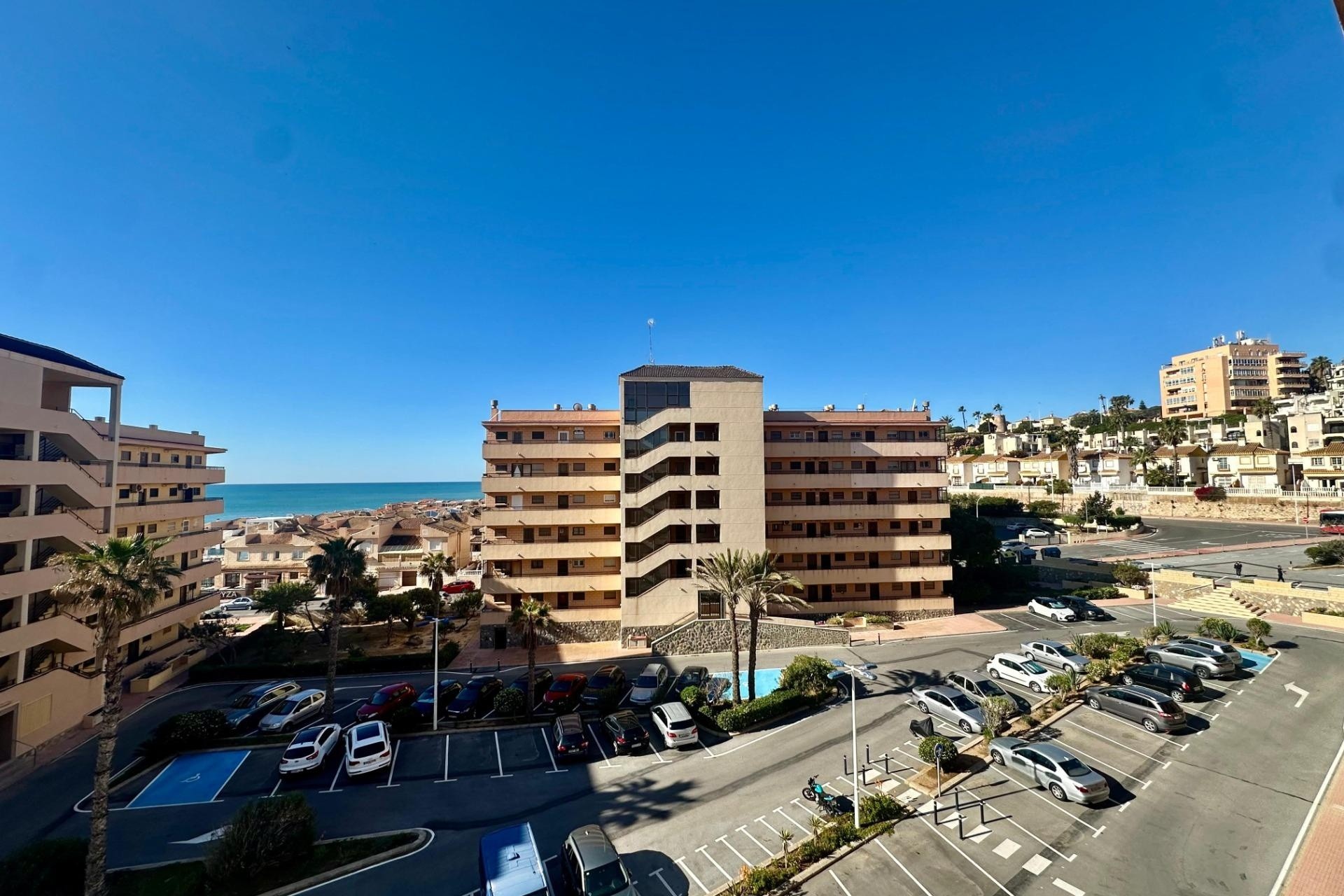Resale - Apartment / Flat -
Torrevieja - Cabo Cervera