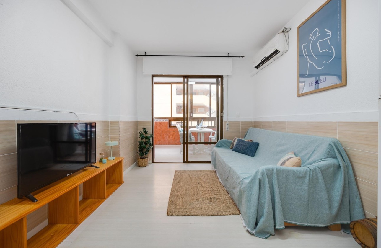 Resale - Apartment / Flat -
Torrevieja - Cabo cervera