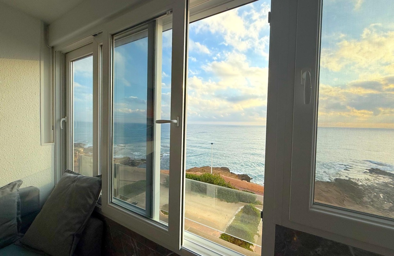 Resale - Apartment / Flat -
Torrevieja - Cabo cervera