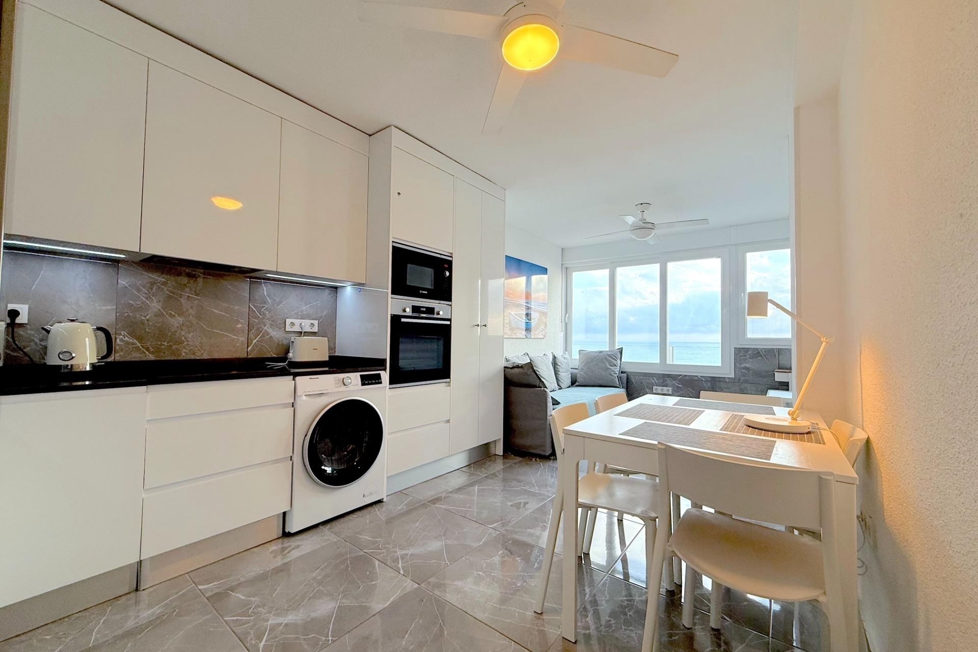 Resale - Apartment / Flat -
Torrevieja - Cabo cervera