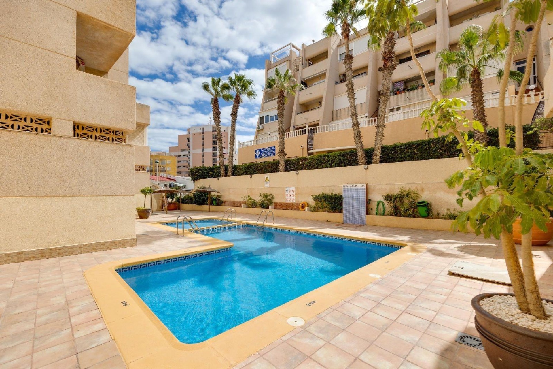 Resale - Apartment / Flat -
Torrevieja - Cabo cervera