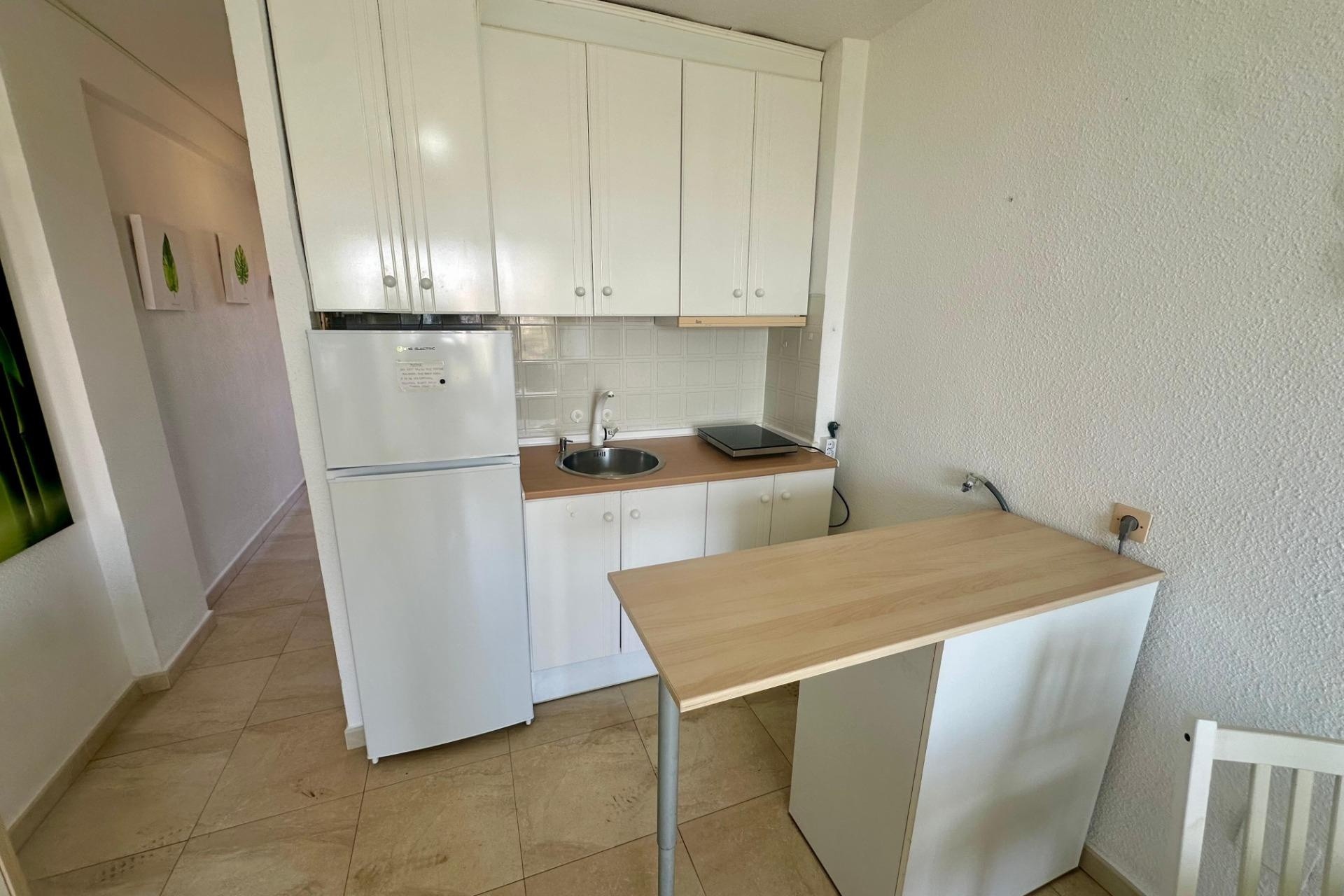 Resale - Apartment / Flat -
Torrevieja - Cabo cervera