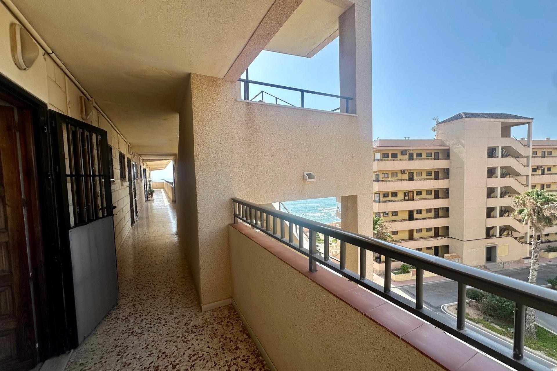 Resale - Apartment / Flat -
Torrevieja - Cabo cervera