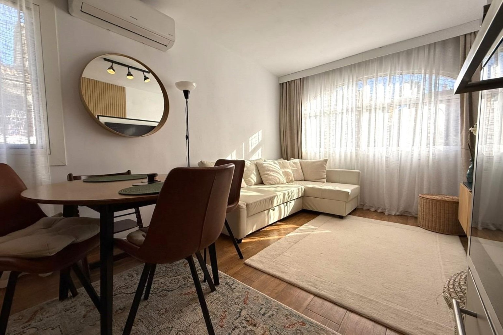 Resale - Apartment / Flat -
Torrevieja - Calas blanca