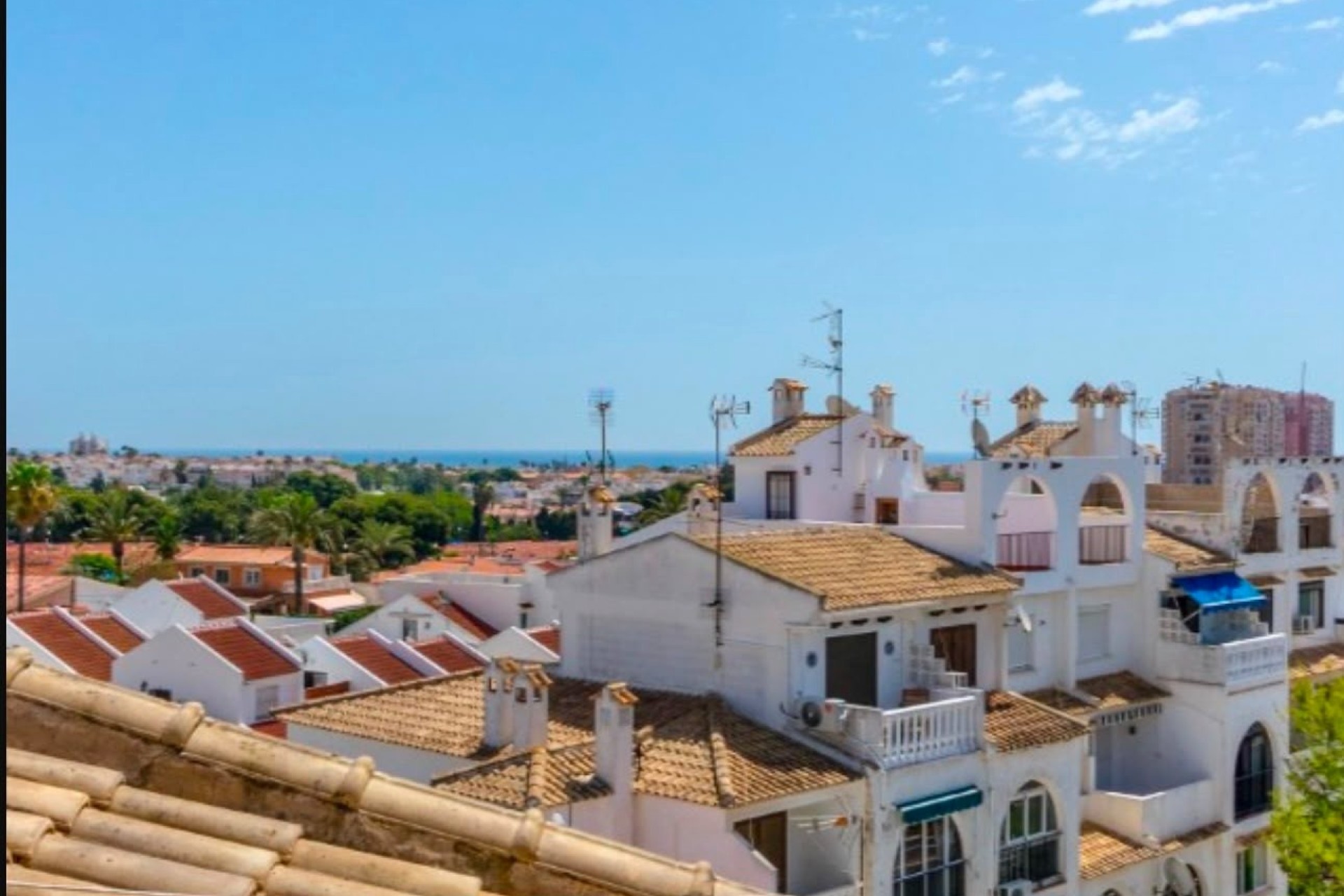Resale - Apartment / Flat -
Torrevieja - Calas blanca