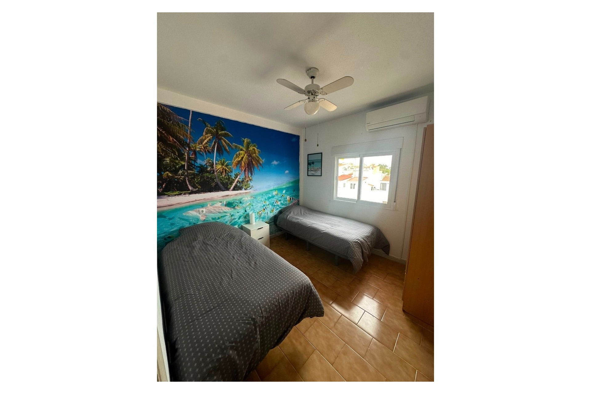 Resale - Apartment / Flat -
Torrevieja - Calas blanca