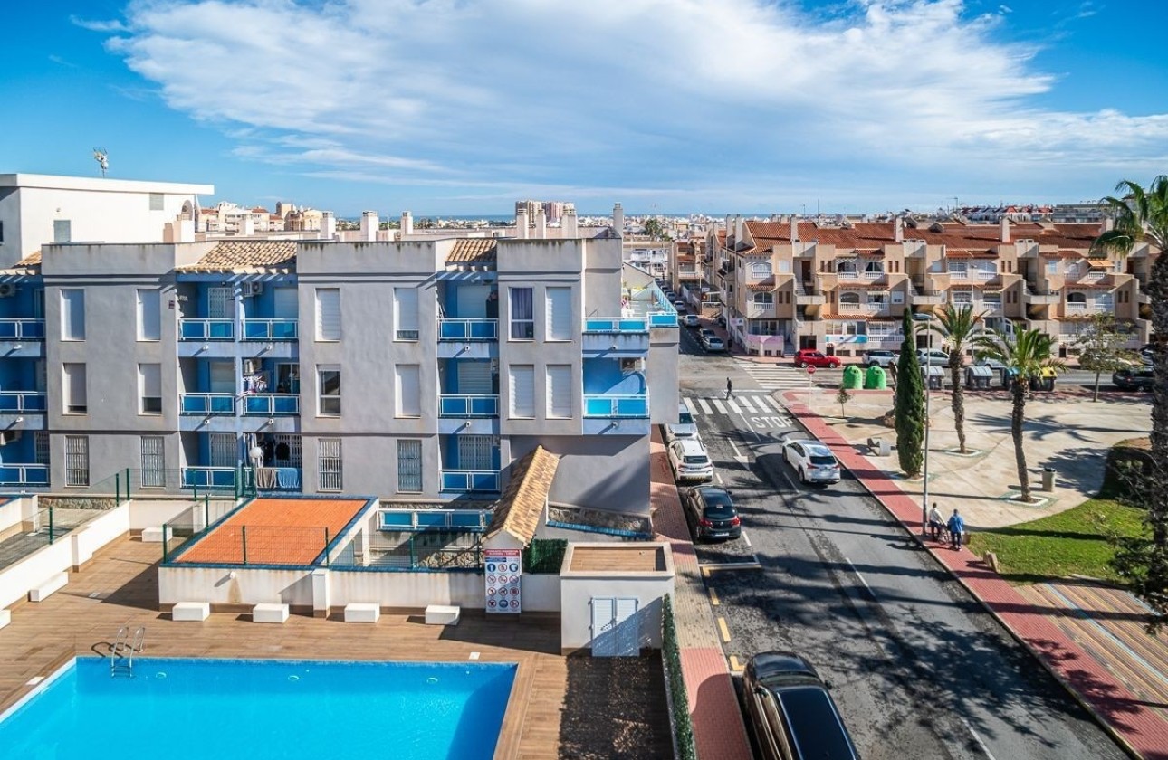 Resale - Apartment / Flat -
Torrevieja - Calas Blancas