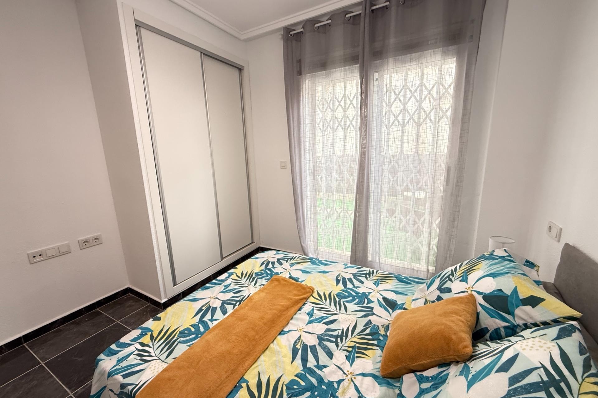 Resale - Apartment / Flat -
Torrevieja - Center
