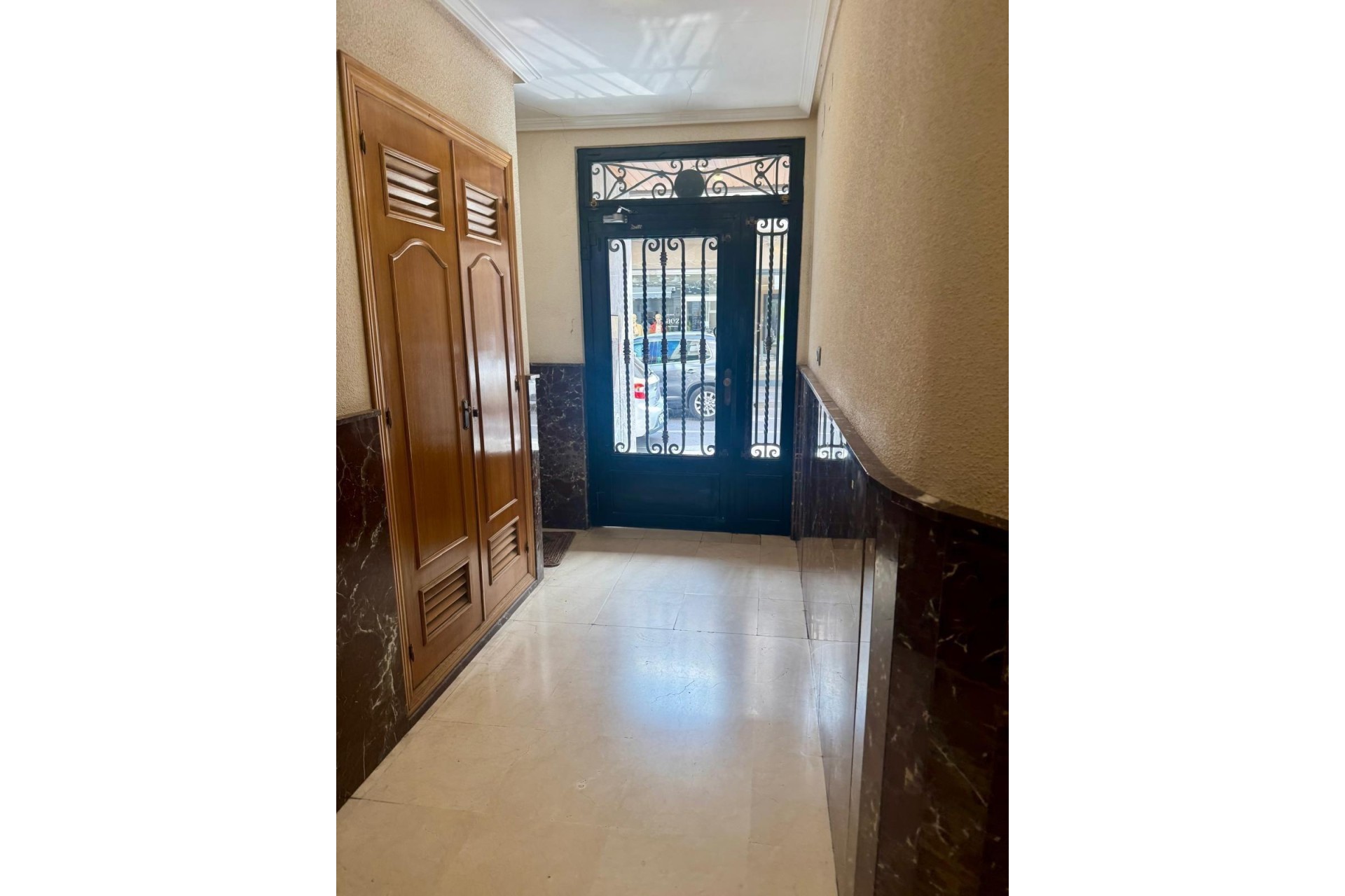 Resale - Apartment / Flat -
Torrevieja - Center