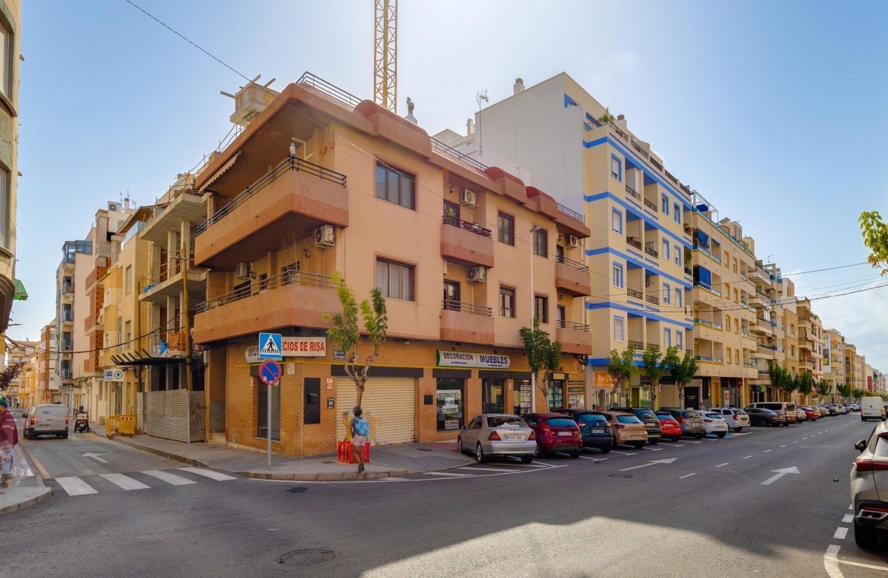Resale - Apartment / Flat -
Torrevieja - Center