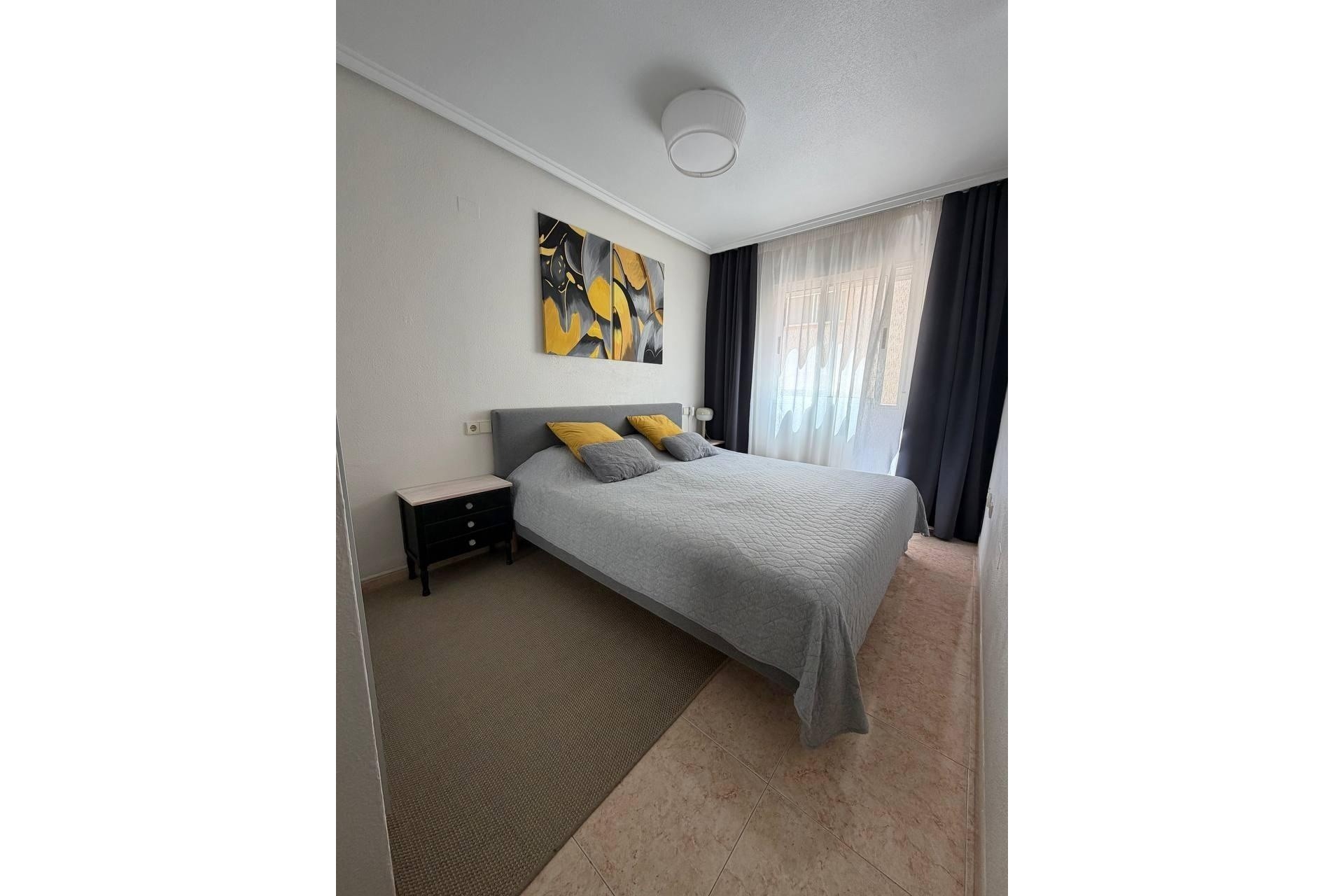 Resale - Apartment / Flat -
Torrevieja - Center