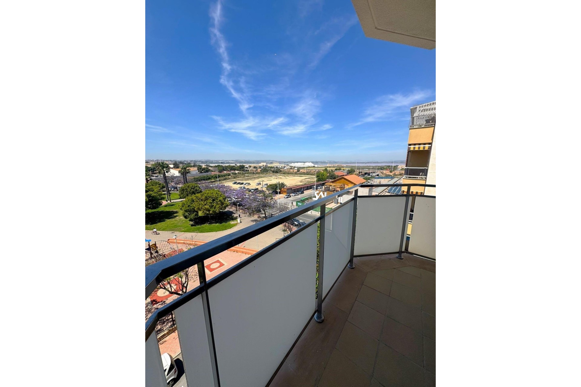 Resale - Apartment / Flat -
Torrevieja - Centro - Muelle Pesquero