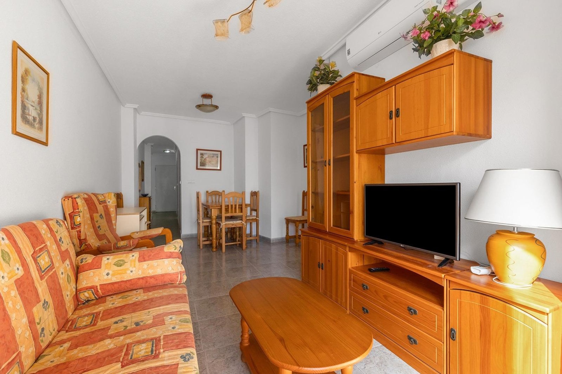 Resale - Apartment / Flat -
Torrevieja - Centro