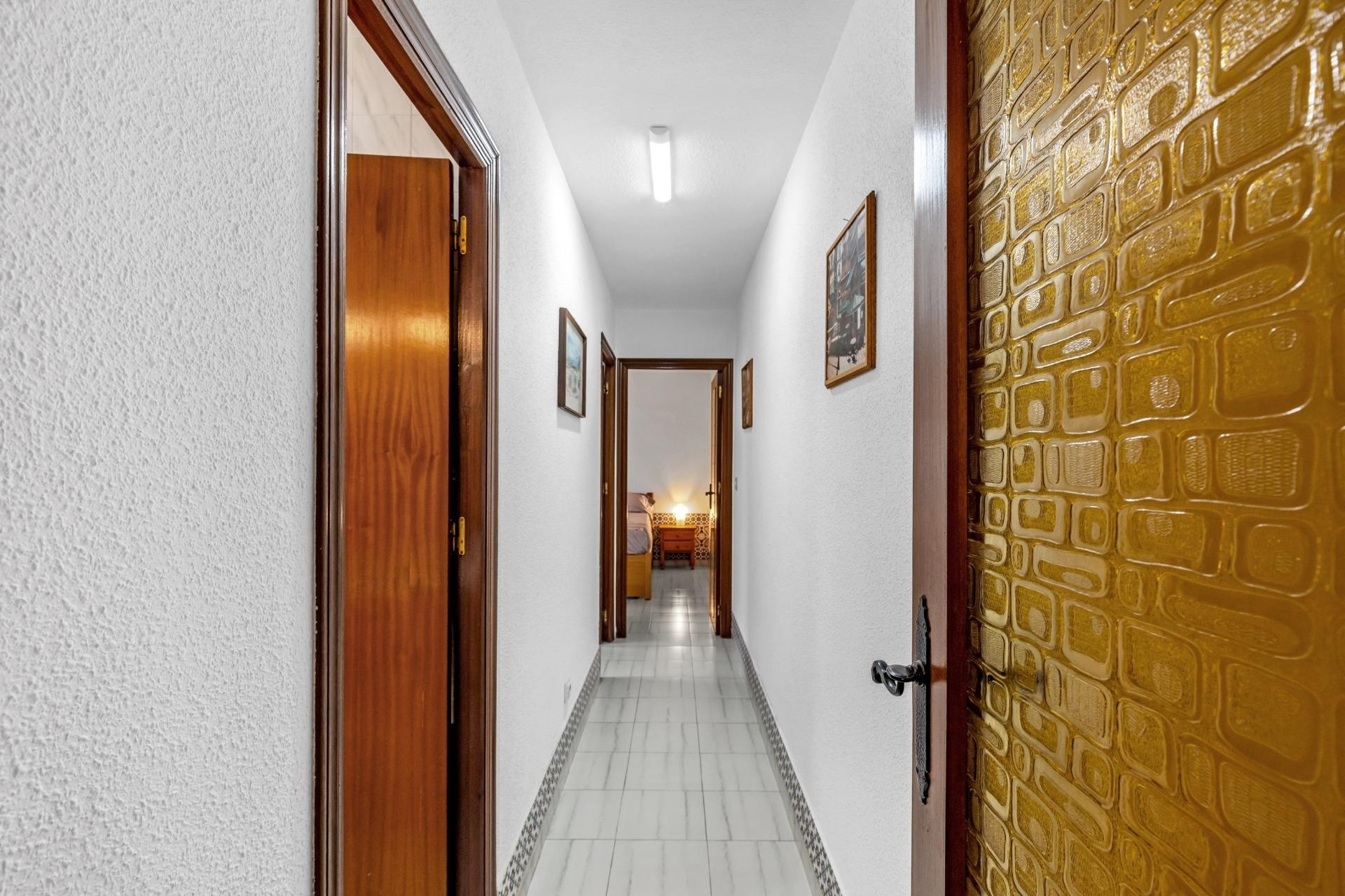 Resale - Apartment / Flat -
Torrevieja - Centro