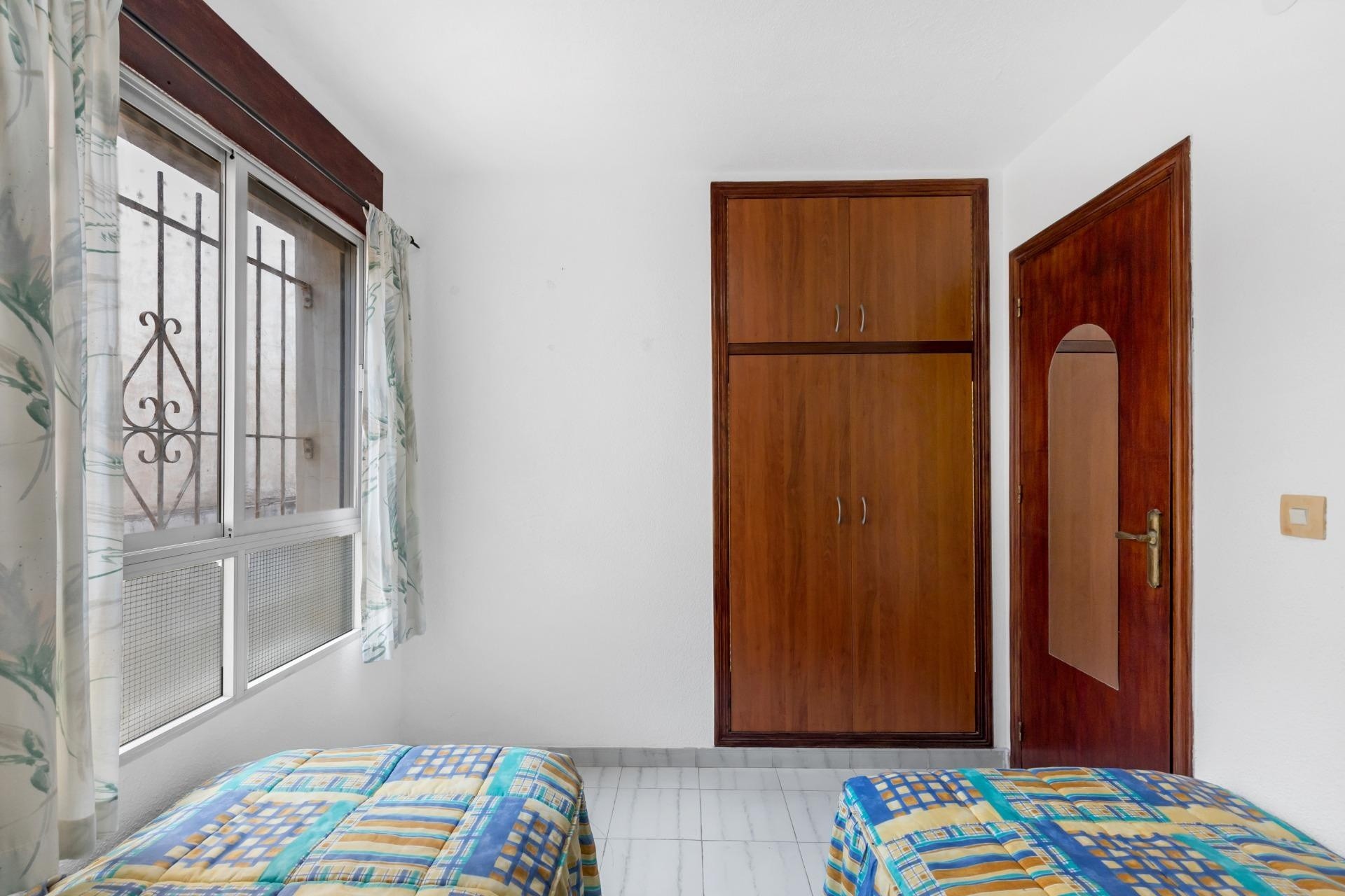 Resale - Apartment / Flat -
Torrevieja - Centro