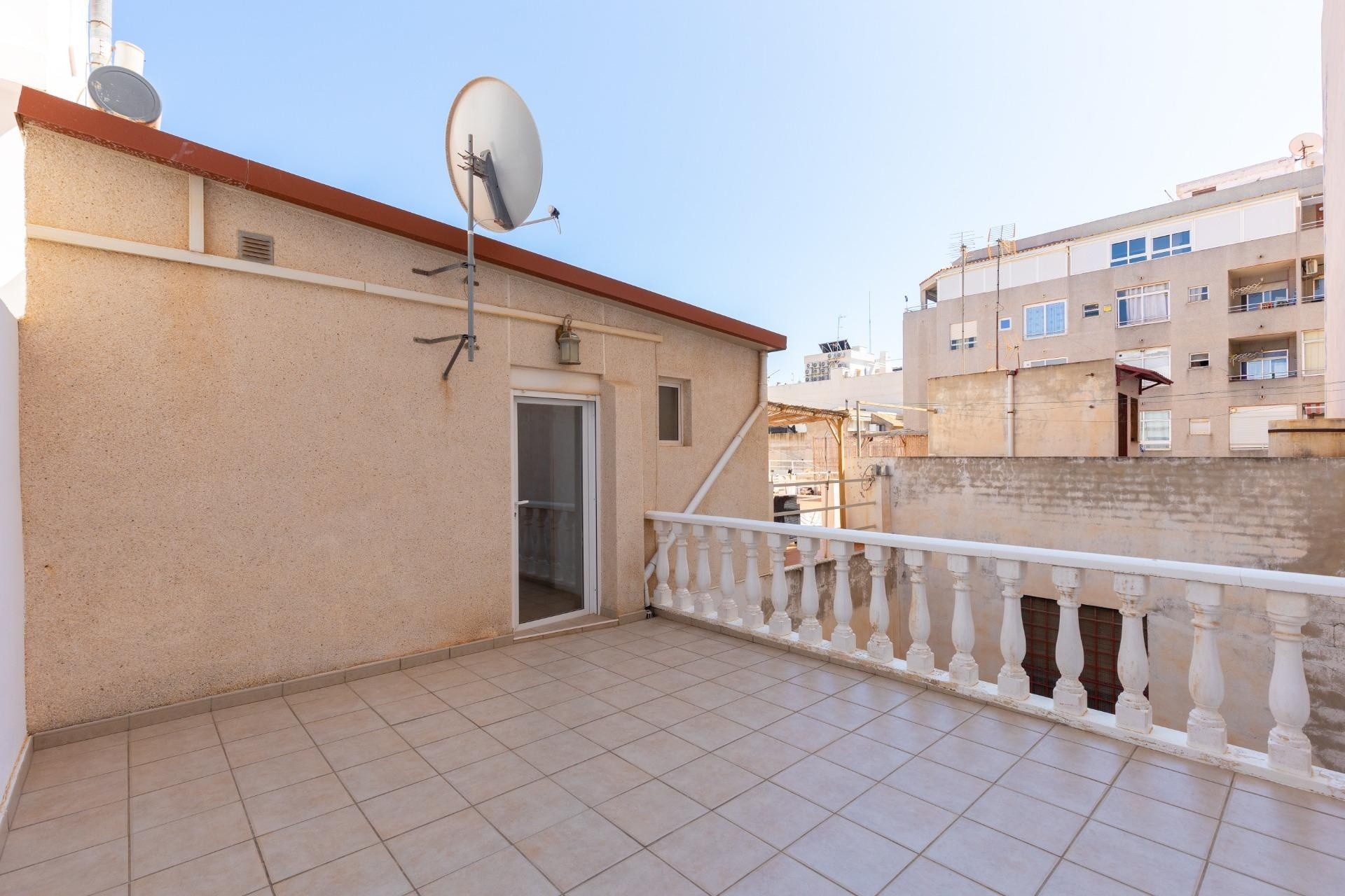 Resale - Apartment / Flat -
Torrevieja - Centro