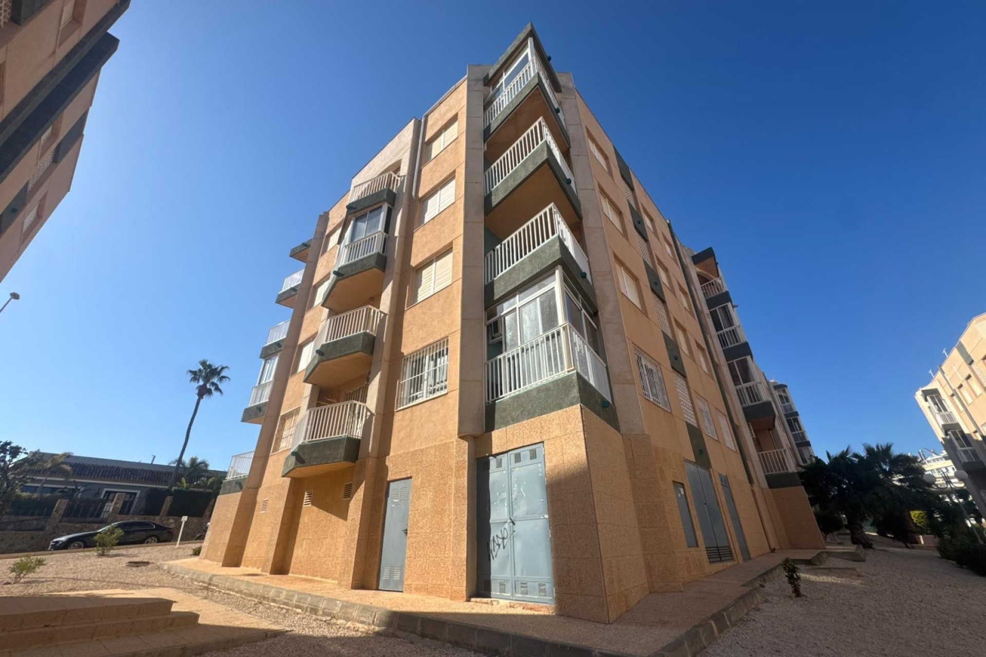 Resale - Apartment / Flat -
Torrevieja - Costa Blanca