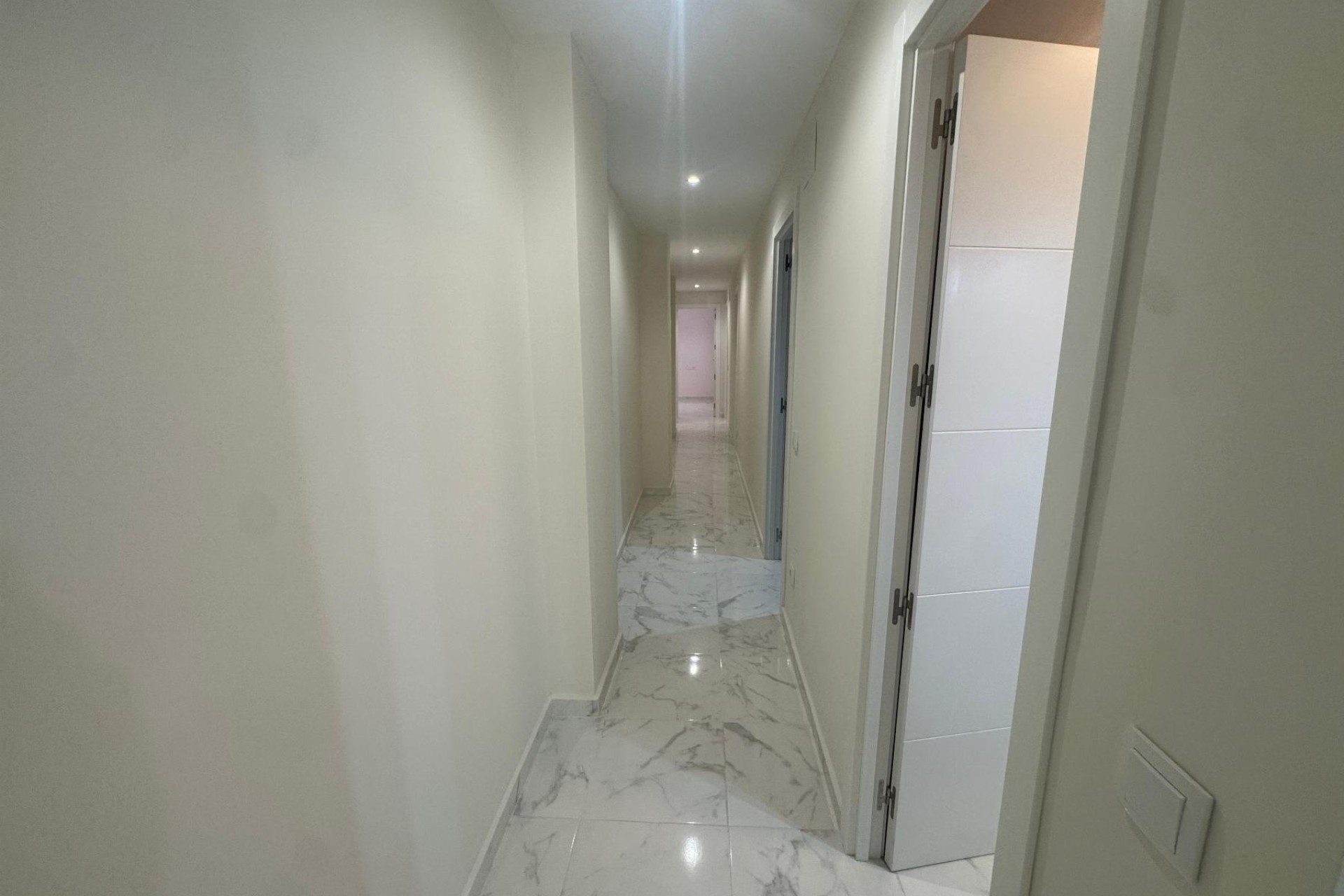 Resale - Apartment / Flat -
Torrevieja - Costa Blanca