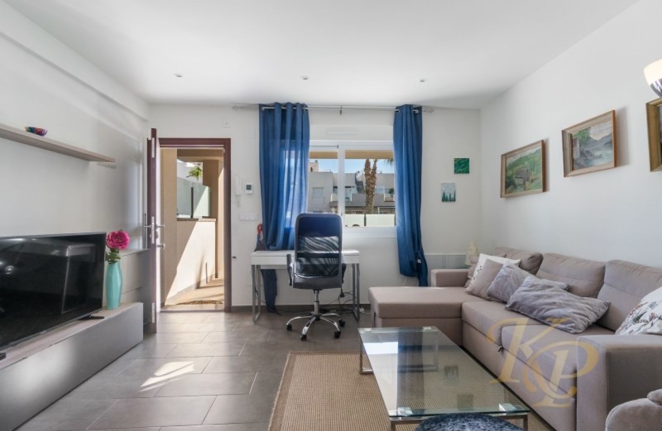 Resale - Apartment / Flat -
Torrevieja - Costa Blanca