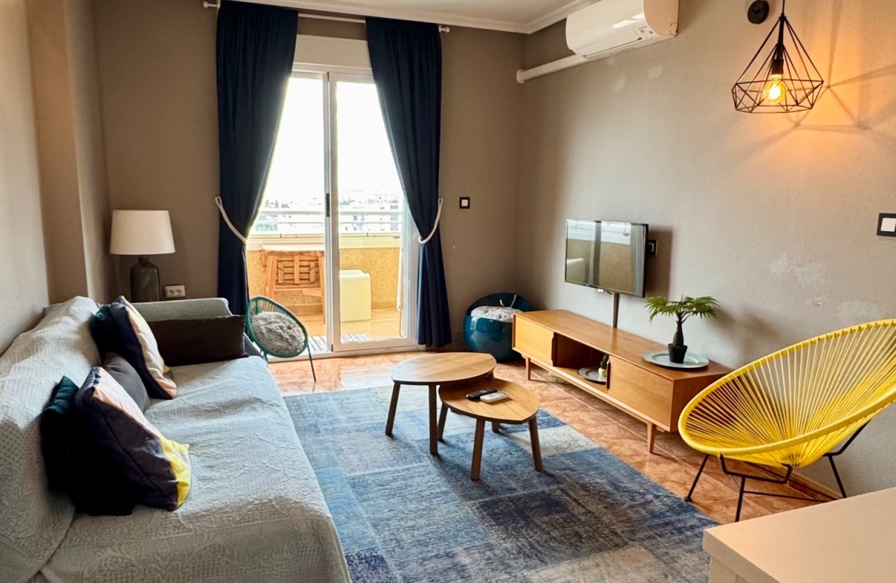 Resale - Apartment / Flat -
Torrevieja - Costa Blanca
