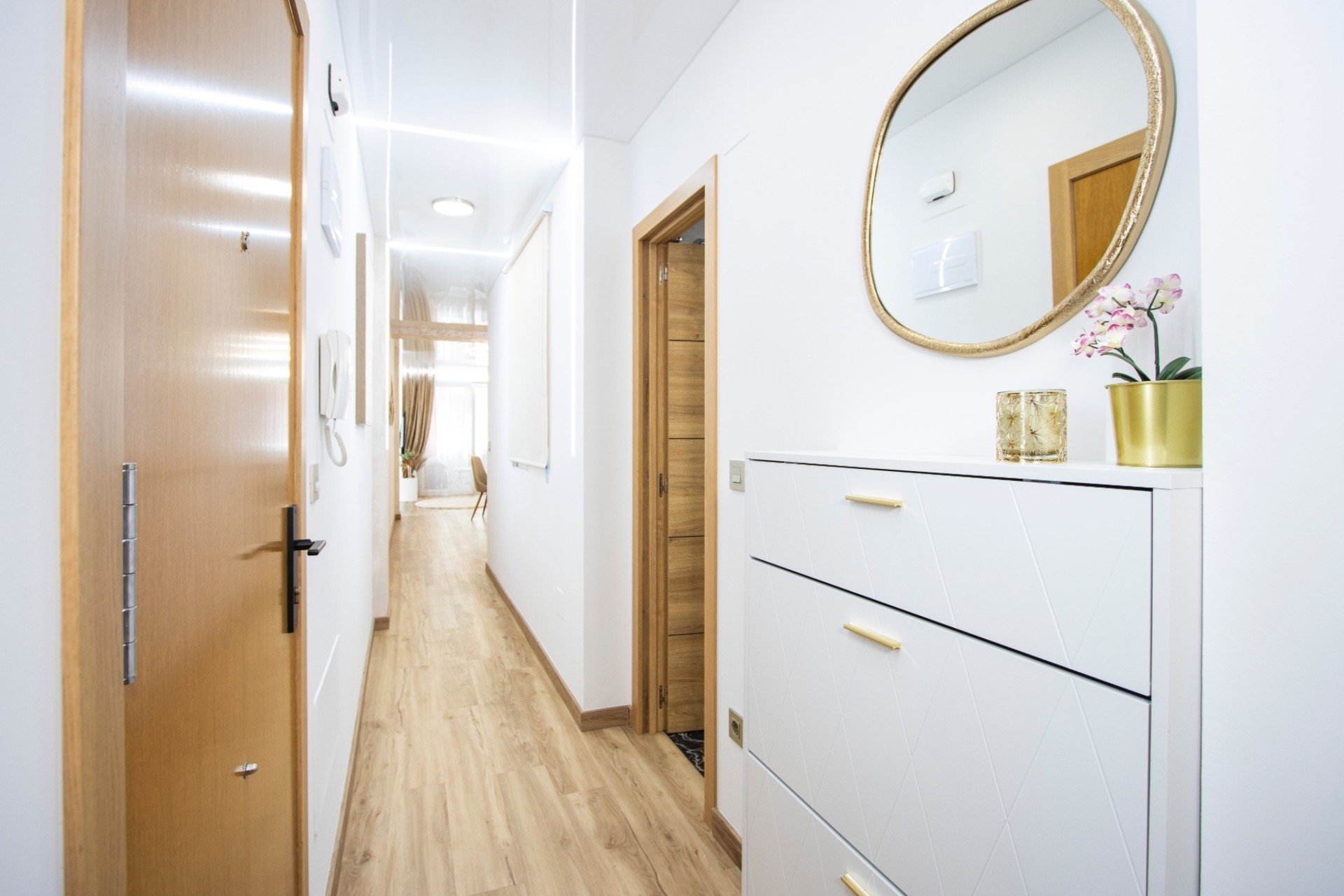 Resale - Apartment / Flat -
Torrevieja - Costa Blanca