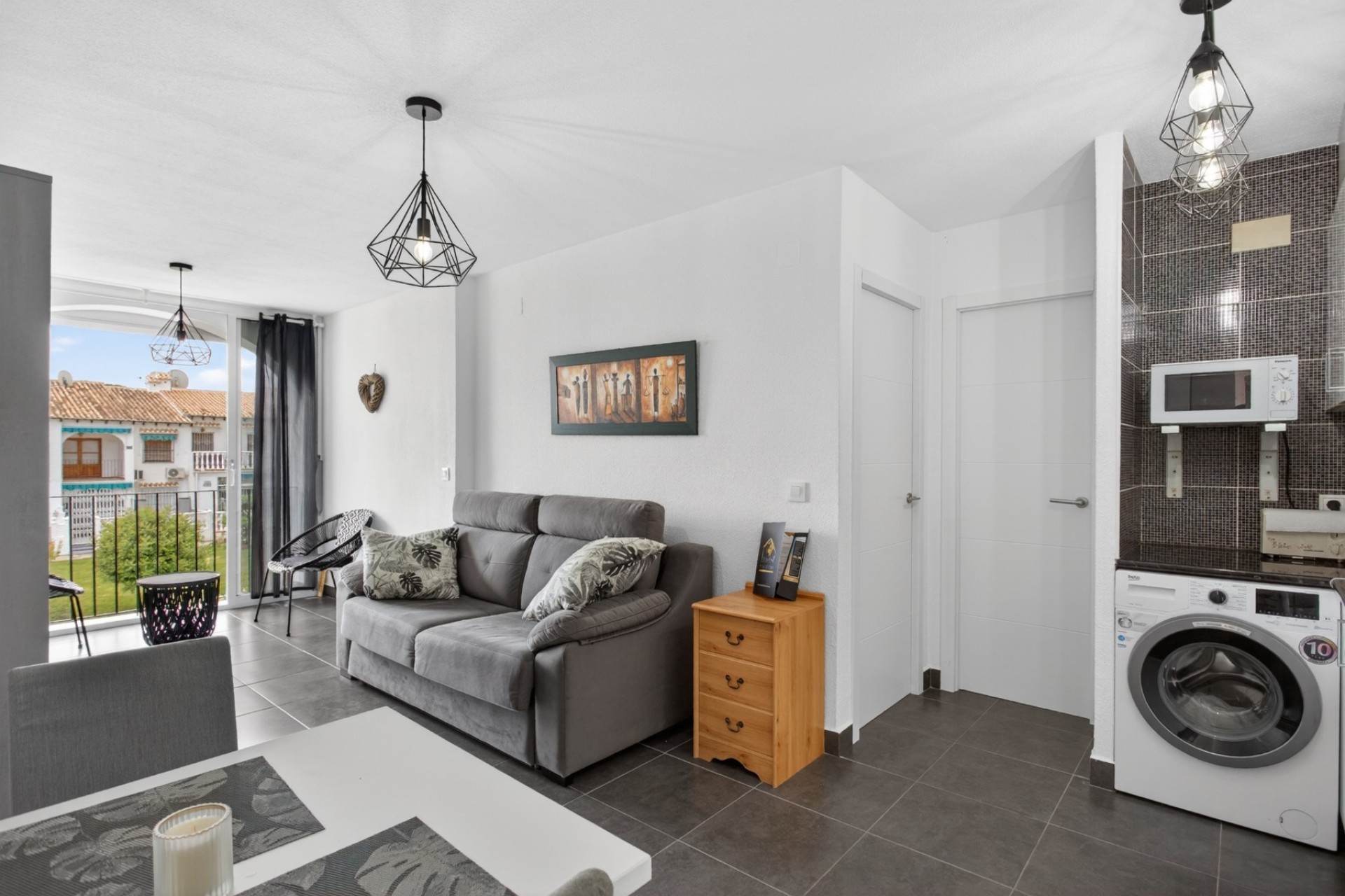 Resale - Apartment / Flat -
Torrevieja - Costa Blanca