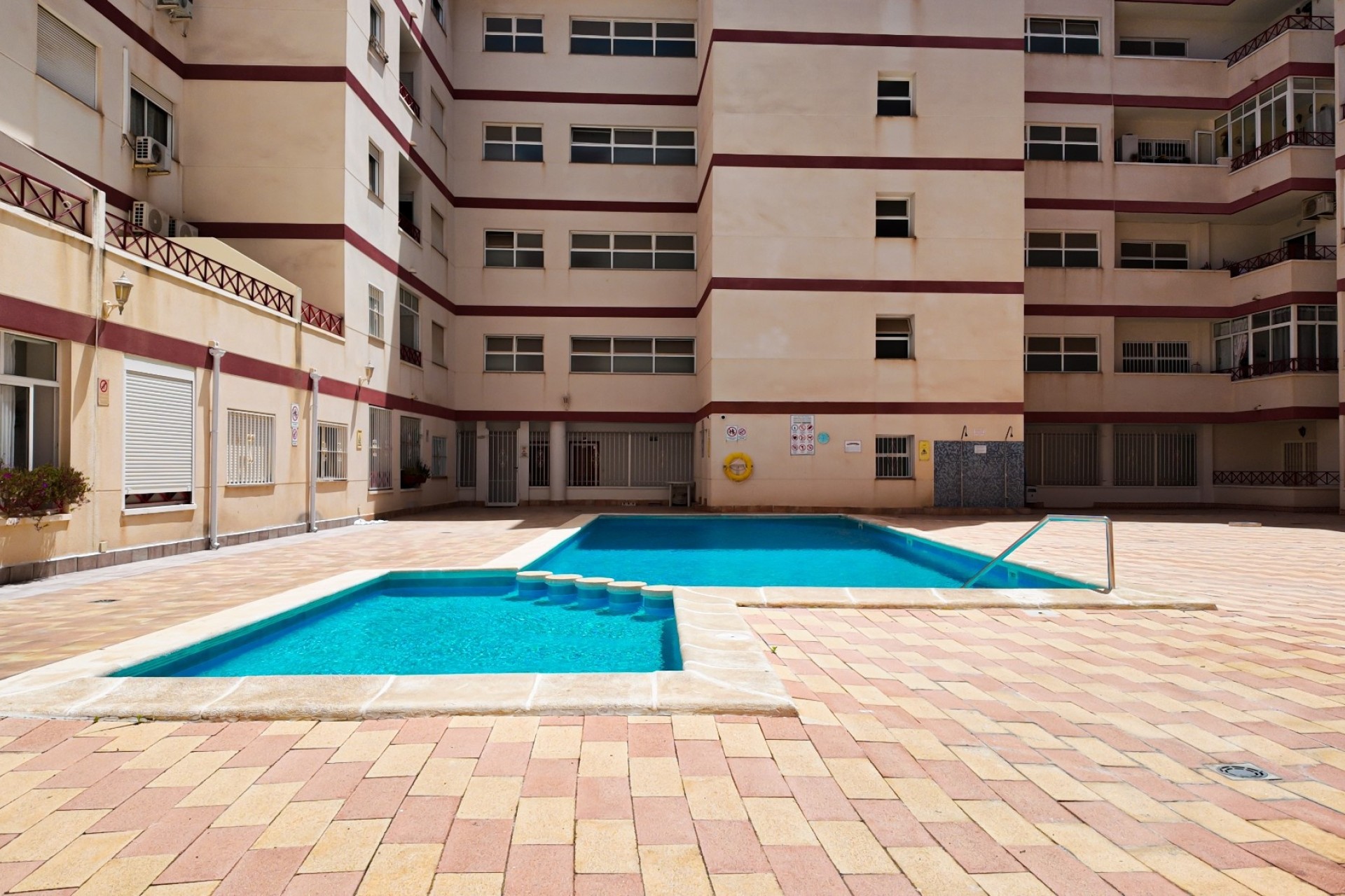 Resale - Apartment / Flat -
Torrevieja - Costa Blanca
