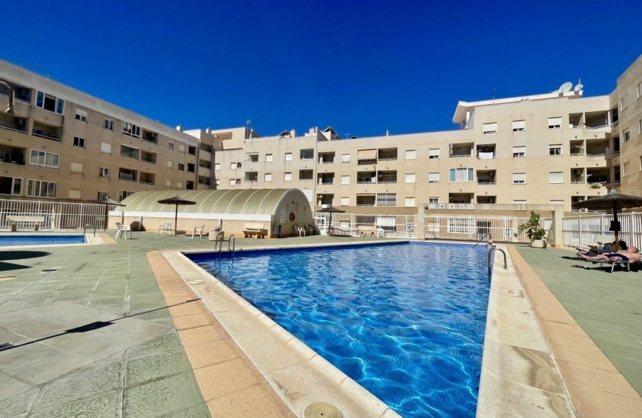 Resale - Apartment / Flat -
Torrevieja - Costa Blanca