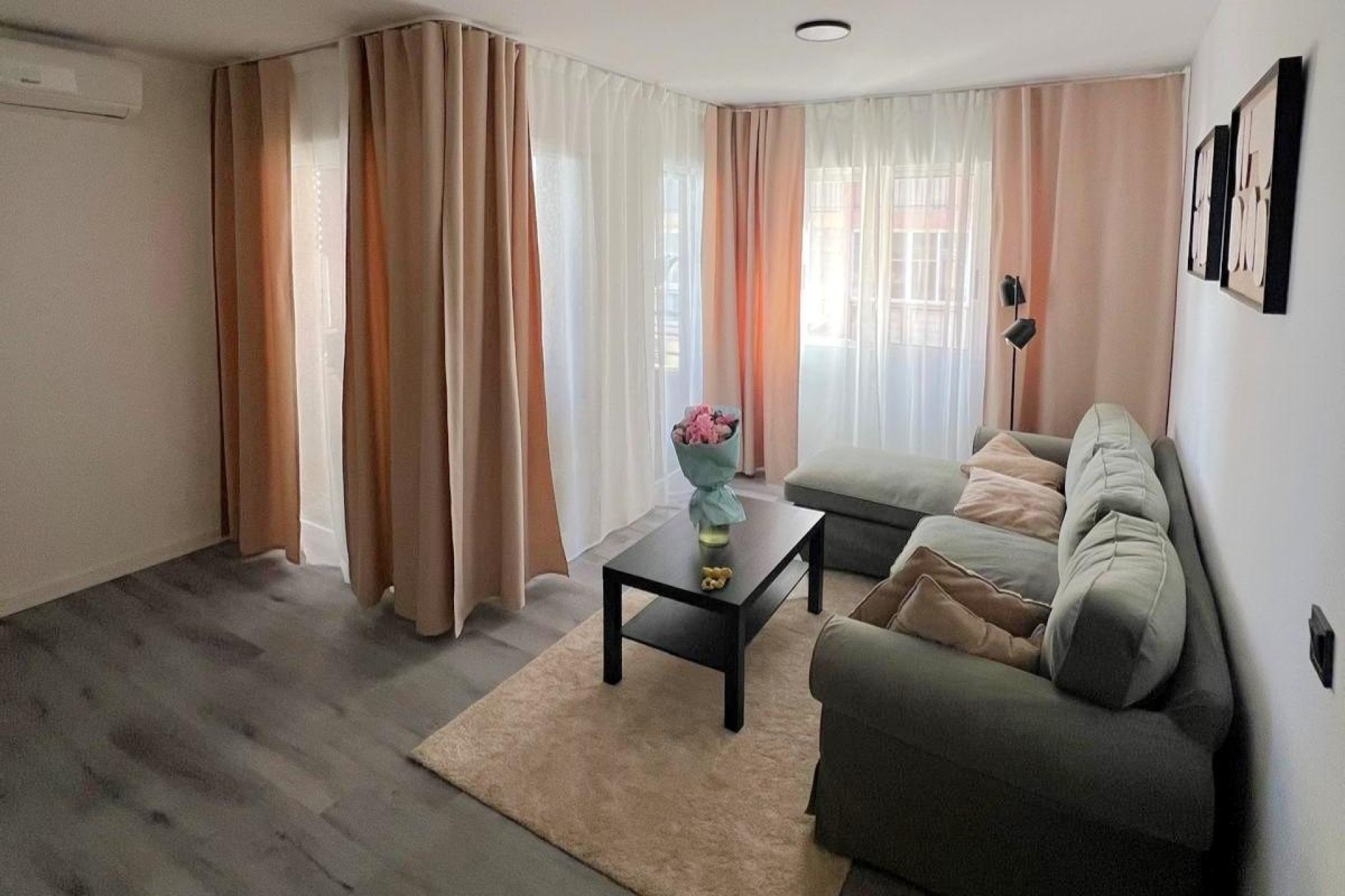 Resale - Apartment / Flat -
Torrevieja - Curva del Palangre