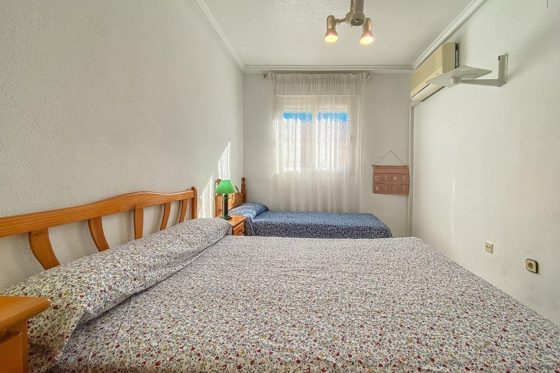 Resale - Apartment / Flat -
Torrevieja - El Acequión - Los Náufragos