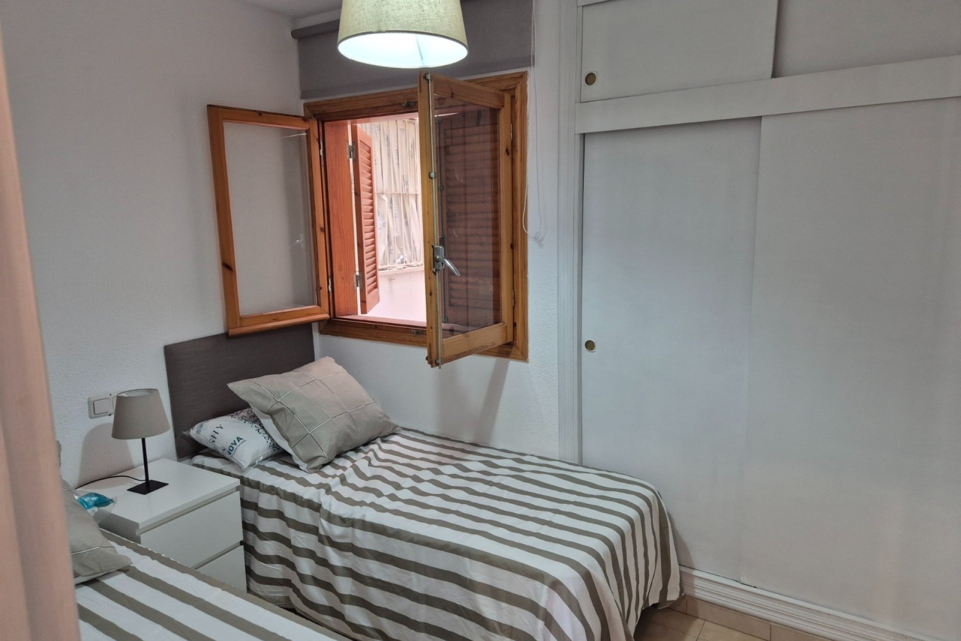 Resale - Apartment / Flat -
Torrevieja - El Acequión