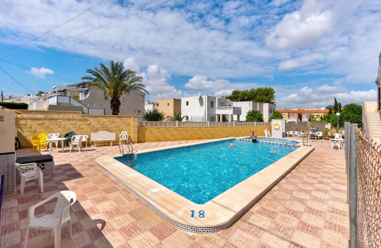 Resale - Apartment / Flat -
Torrevieja - El chaparral
