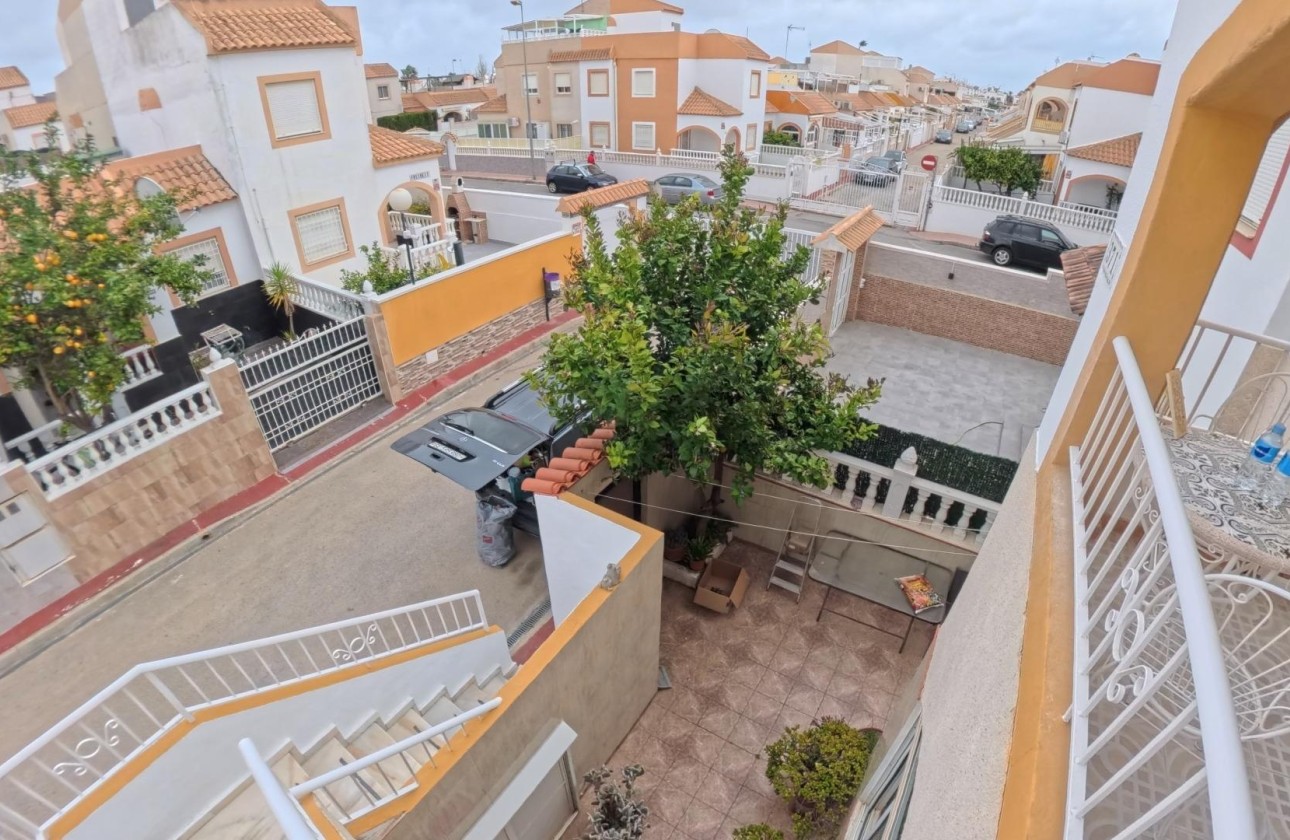 Resale - Apartment / Flat -
Torrevieja - El limonar