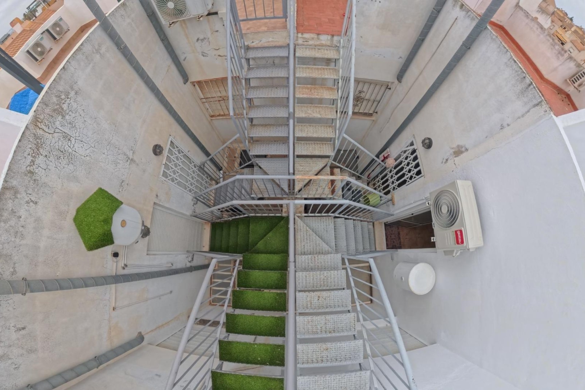 Resale - Apartment / Flat -
Torrevieja - El limonar