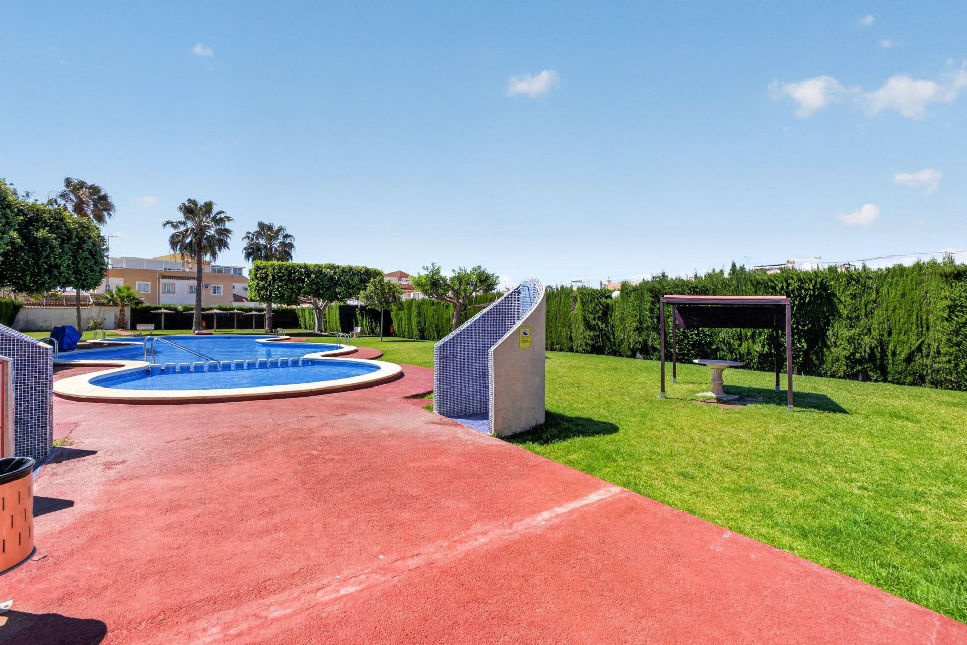 Resale - Apartment / Flat -
Torrevieja - El limonar
