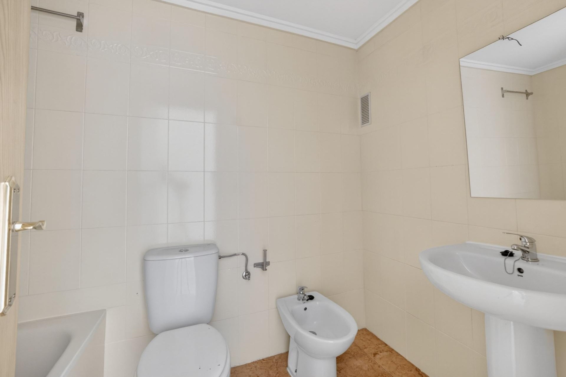 Resale - Apartment / Flat -
Torrevieja - El limonar