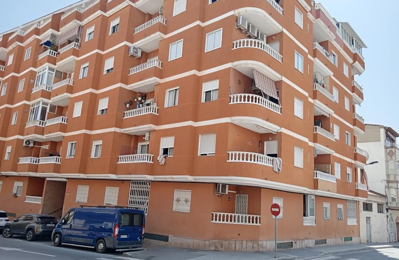 Resale - Apartment / Flat -
Torrevieja - El molino