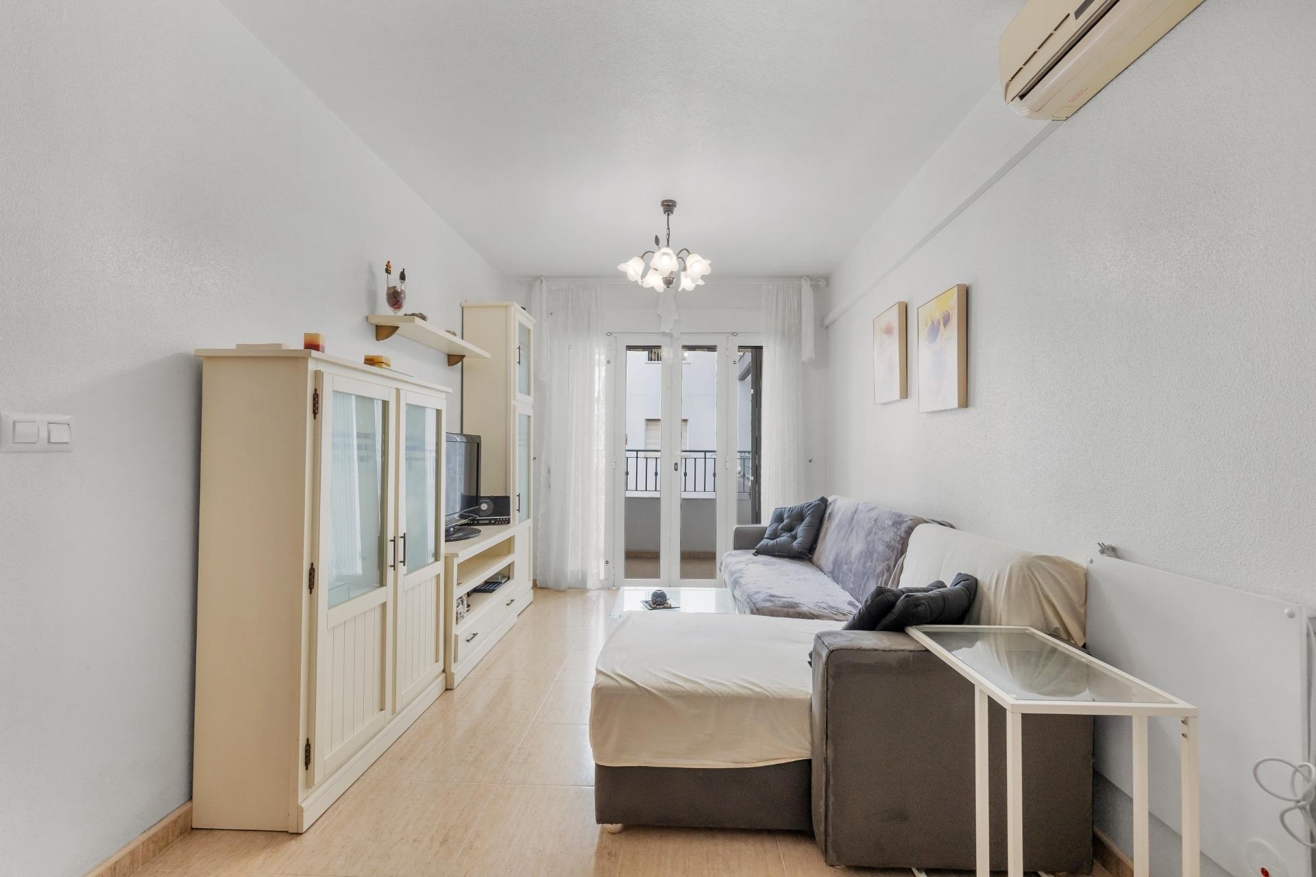 Resale - Apartment / Flat -
Torrevieja - El molino