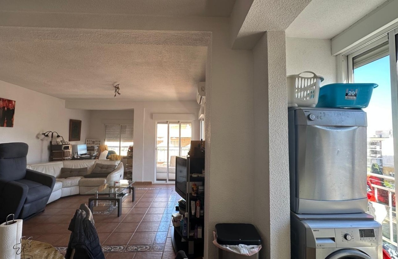 Resale - Apartment / Flat -
Torrevieja - Estacion de autobuses
