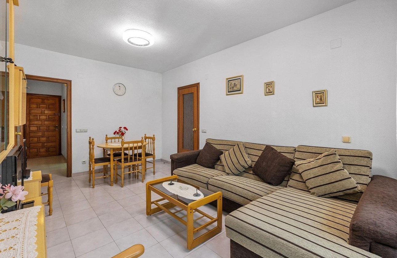 Resale - Apartment / Flat -
Torrevieja - Estacion de autobuses