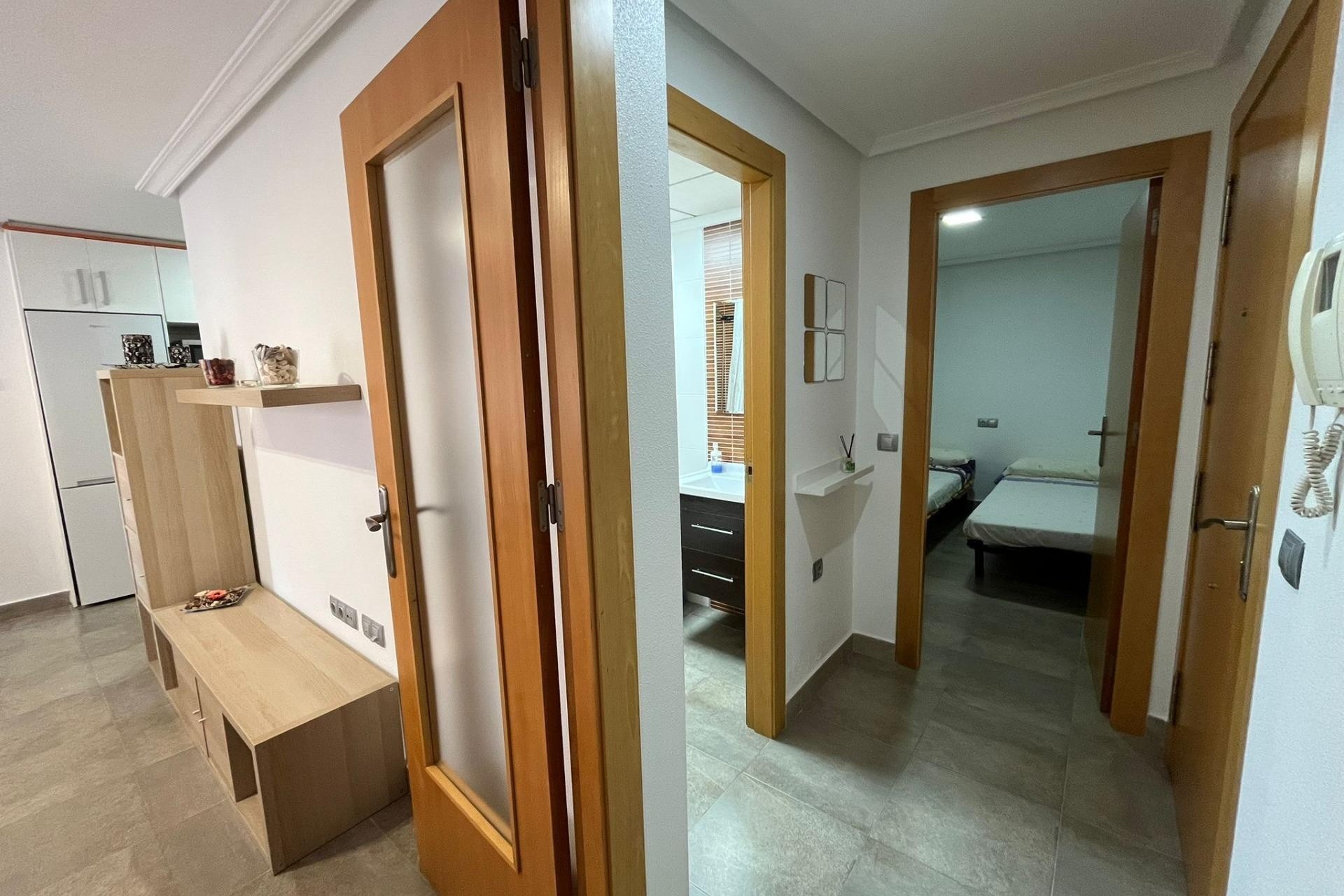 Resale - Apartment / Flat -
Torrevieja - La Mata pueblo