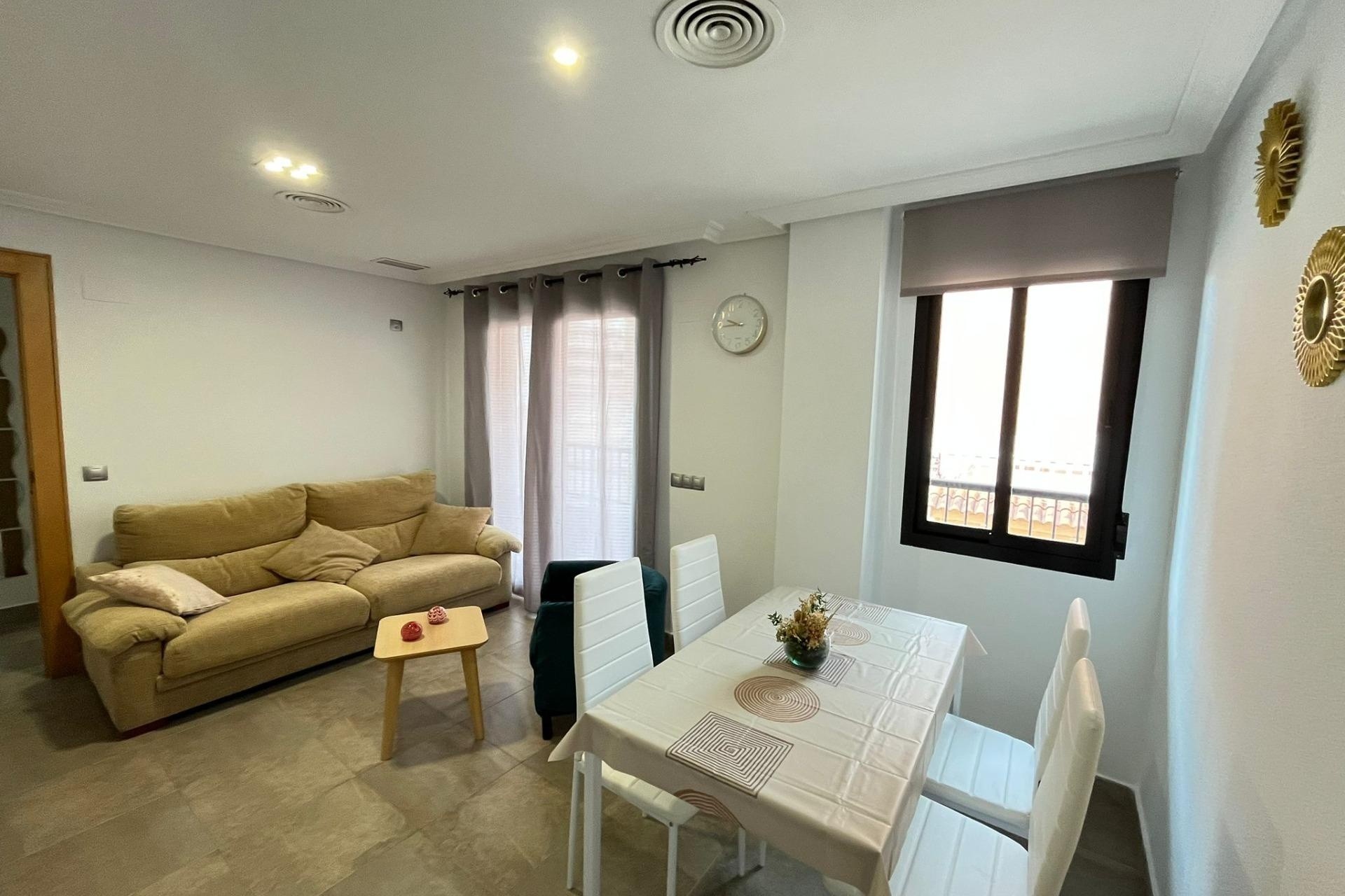 Resale - Apartment / Flat -
Torrevieja - La Mata pueblo