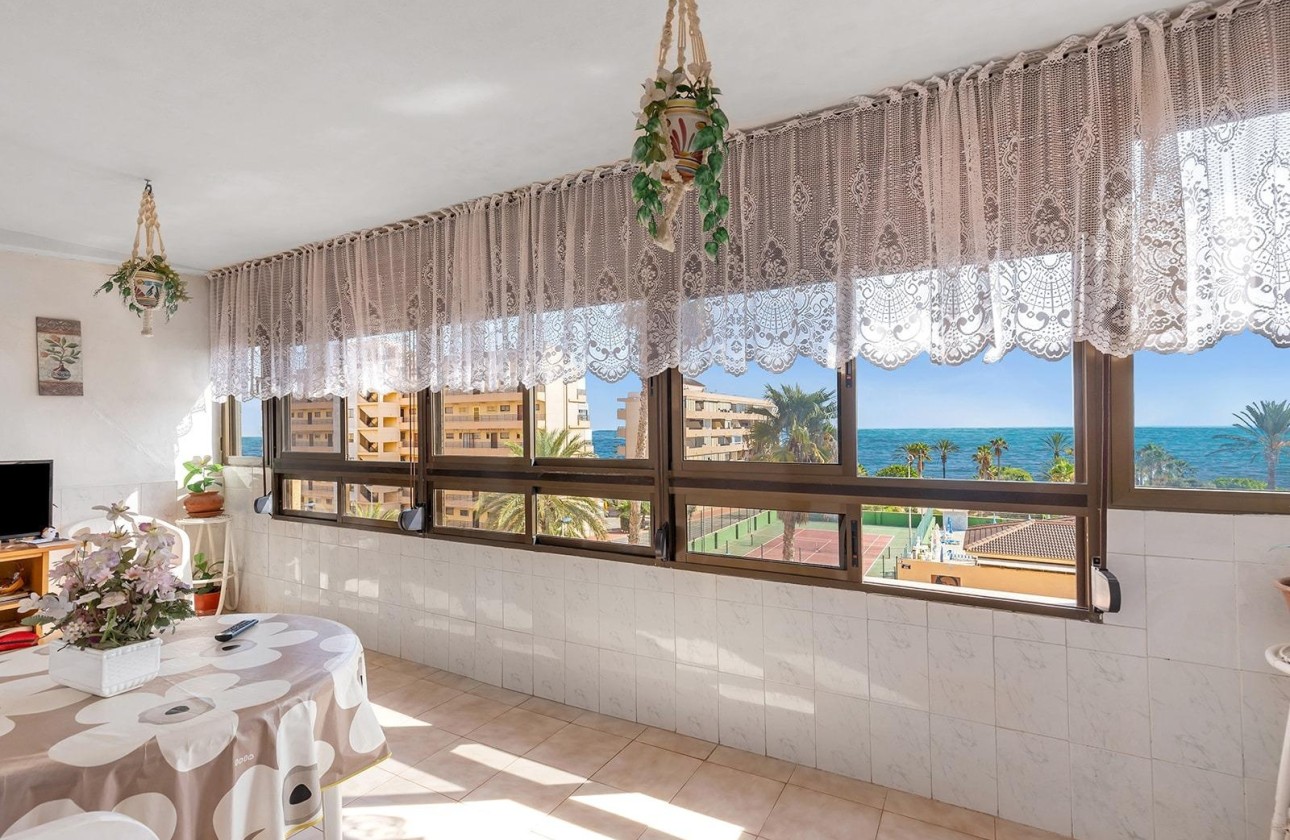 Resale - Apartment / Flat -
Torrevieja - La Mata