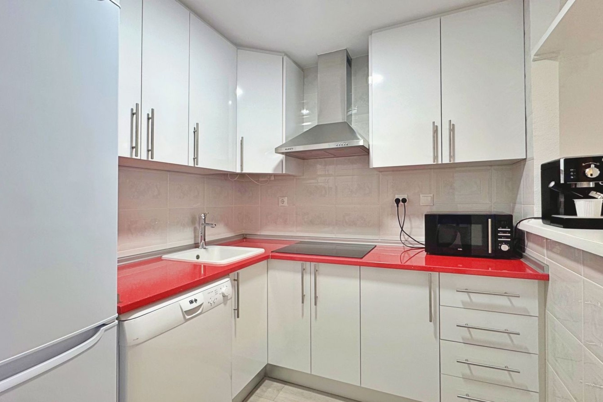 Resale - Apartment / Flat -
Torrevieja - La Mata