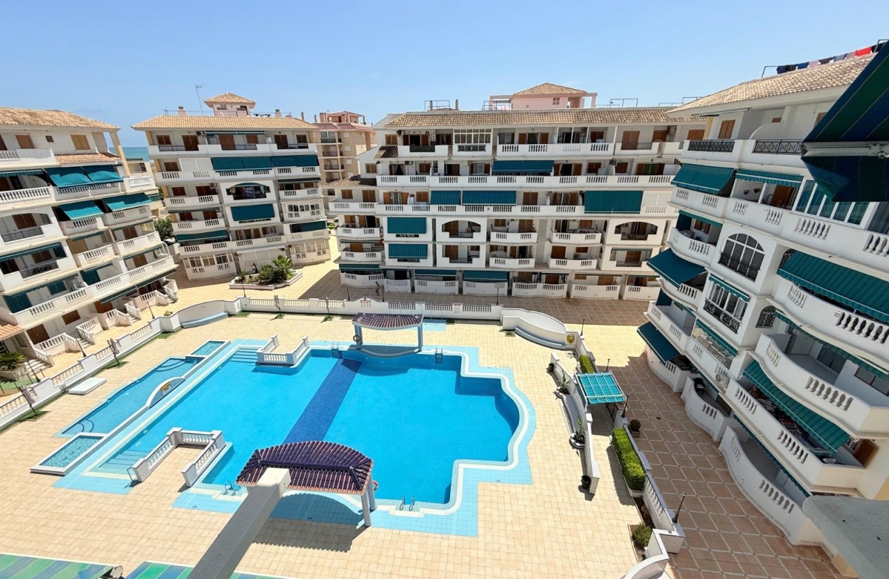 Resale - Apartment / Flat -
Torrevieja - La Mata