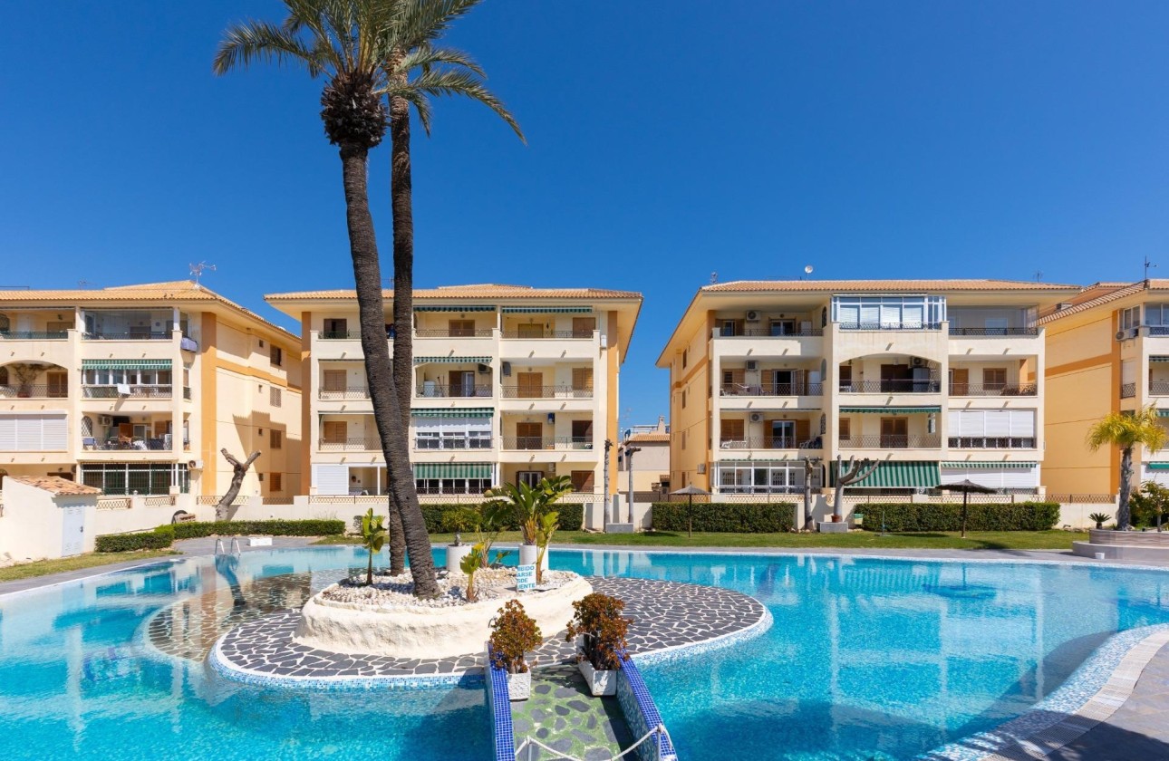 Resale - Apartment / Flat -
Torrevieja - La Mata