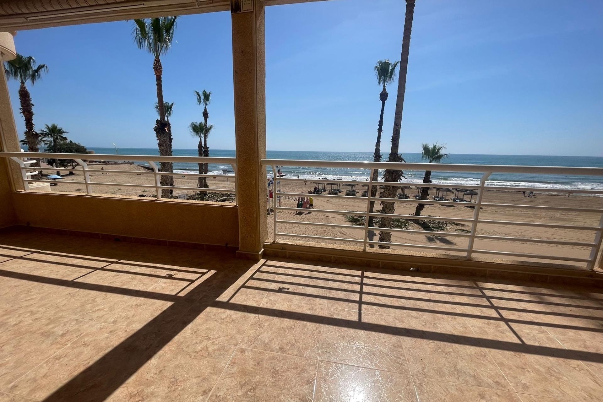 Resale - Apartment / Flat -
Torrevieja - La Mata