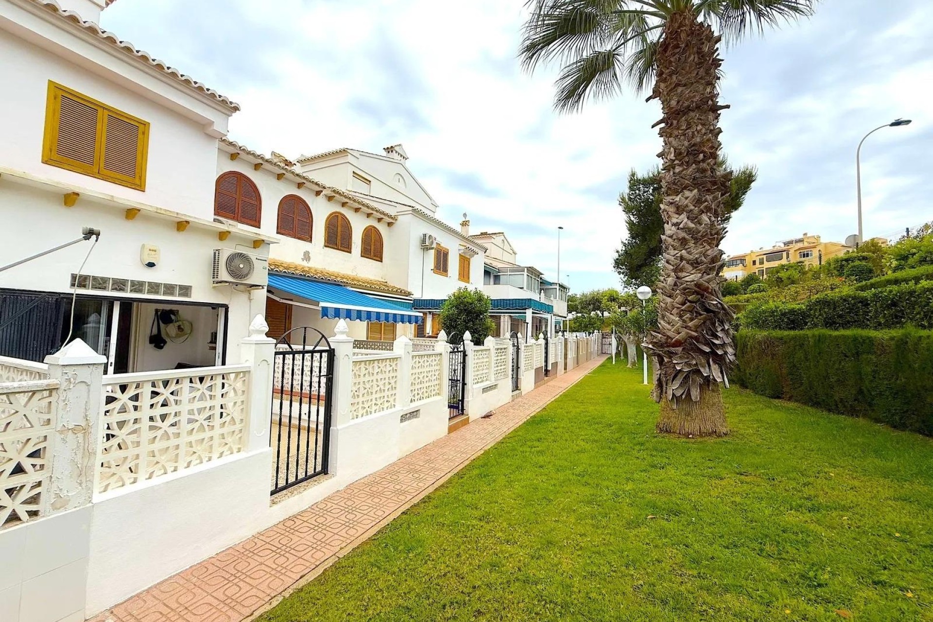 Resale - Apartment / Flat -
Torrevieja - La Mata